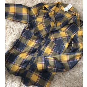 NWT Maurice’s flannel ☀️
